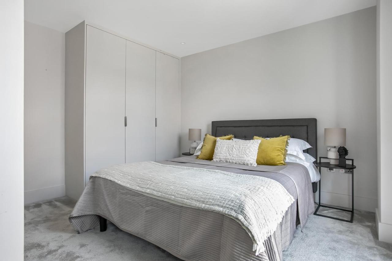 Apartment New Build-air Con-2 Bedroom-two Bathrooms London
